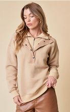Load image into Gallery viewer, Quilted Hooded Top