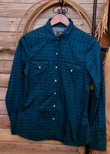 Load image into Gallery viewer, Longmont Ladies Button Up